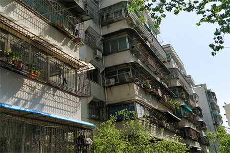 文化北里三室一厅96平米中等装修出售